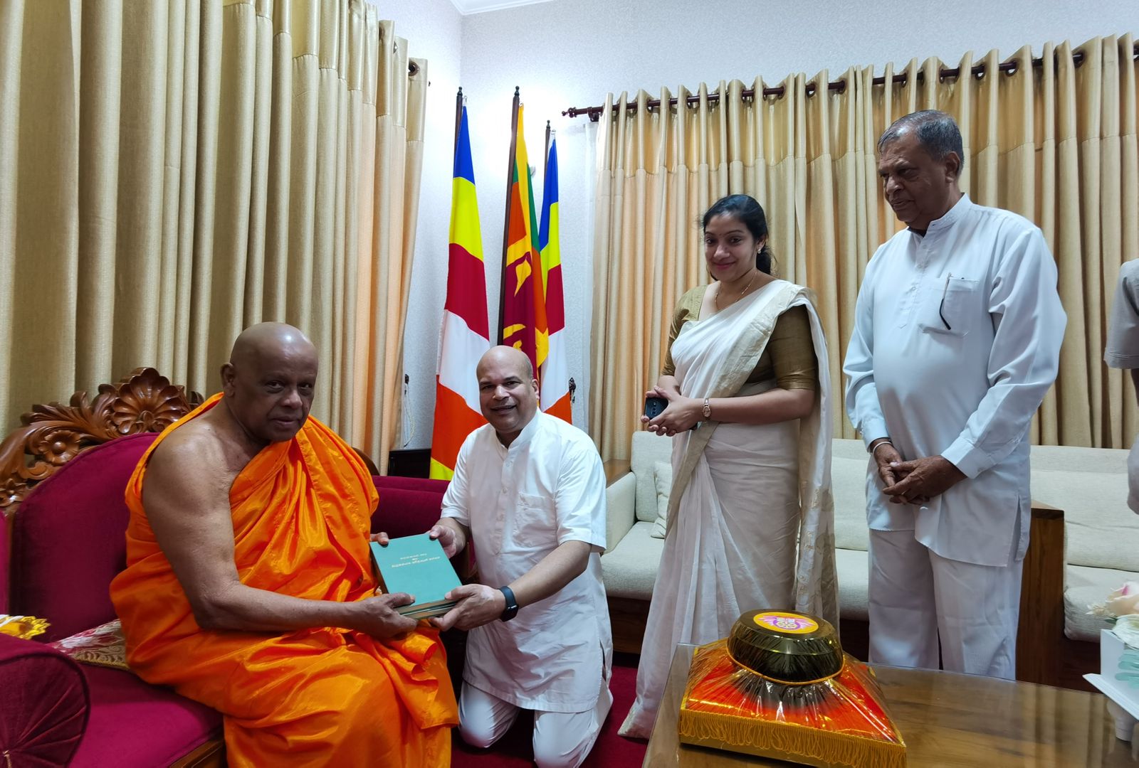 පාලි භාෂා අධ්යයනය පහසුව සඳහා නොමිලේ බාලාවතාරො පෙළ සහ බාලාවතාරය ගඩලාදෙණිය සන්නය නිකුත් කෙරේ පාලි භාෂා අධ්යයනය පහසුව සඳහා නොමිලේ බාලාවතාරො පෙළ සහ බාලාවතාරය ගඩලාදෙණිය සන්නය නිකුත් කෙරේ