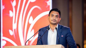 නියෝජ්ය ඇමති චතුරංග අබේසිංහ  අපහාස කළාට  වරුණ රාජපක්ෂට  එන්තරවාසි යවයි නියෝජ්ය ඇමති චතුරංග අබේසිංහ  අපහාස කළාට  වරුණ රාජපක්ෂට  එන්තරවාසි යවයි