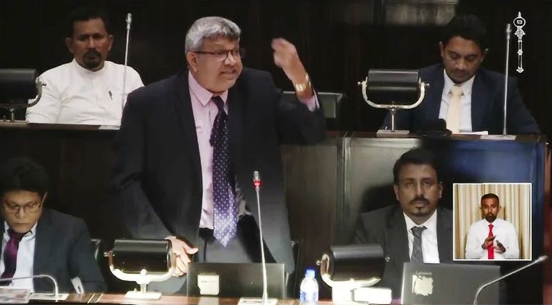 ‘පාස්කු ඉරිදා ප්රහාරයේ විමර්ශන ගැන තොරතුරු හෙළිනොකළ යුතුයි‘ – අධිකරණ ඇමති කියයි ‘පාස්කු ඉරිදා ප්රහාරයේ විමර්ශන ගැන තොරතුරු හෙළිනොකළ යුතුයි‘ – අධිකරණ ඇමති කියයි