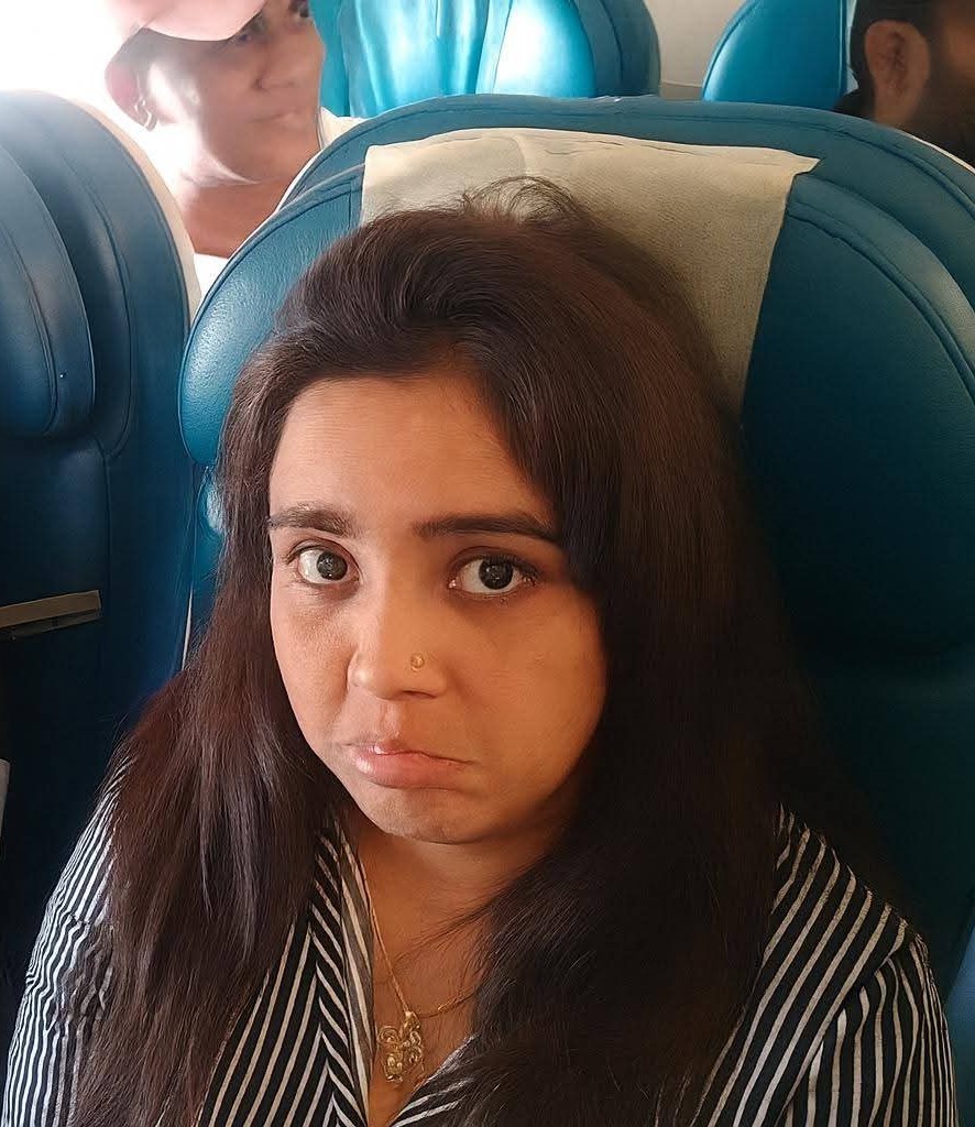 ඉෂාරා රැගෙන පොලිස් අපරාධ කොට්ඨාශය ඊයේ මතුගම යයි (VIDEO) ඉෂාරා රැගෙන පොලිස් අපරාධ කොට්ඨාශය ඊයේ මතුගම යයි (VIDEO)