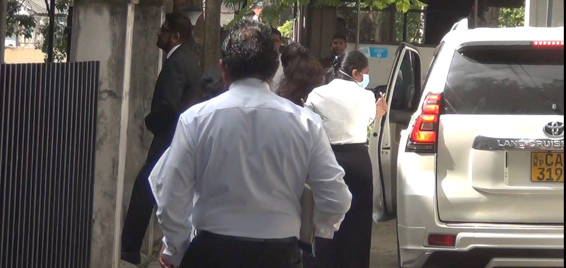 හිටපු අමාත්‍ය කෙහෙලිය සහ පවුලට අයථා වත්කම් සහ දේපළ ඉපයූ නඩුවේ විභාගය ඔක්. 15 දා