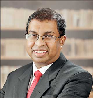 සැකකරුවන් මාධ්ය ඉදිරියේ ප්රදර්ශනය අධිකරණ ක්රියාවලියට හානියක් – ජනධිපති නීතිඥ සාලිය පීරිස් පවසයි සැකකරුවන් මාධ්ය ඉදිරියේ ප්රදර්ශනය අධිකරණ ක්රියාවලියට හානියක් – ජනධිපති නීතිඥ සාලිය පීරිස් පවසයි