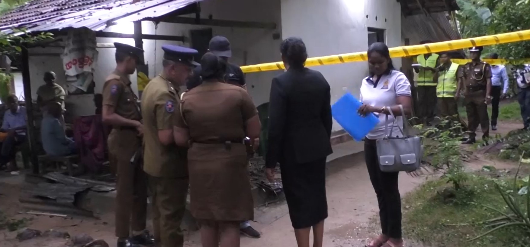 තනිව නිවසේ සිටි මිනුවන්ගොඩ වයෝවෘද්ද කාන්තාවක් ඝාතනය කරලා තනිව නිවසේ සිටි මිනුවන්ගොඩ වයෝවෘද්ද කාන්තාවක් ඝාතනය කරලා