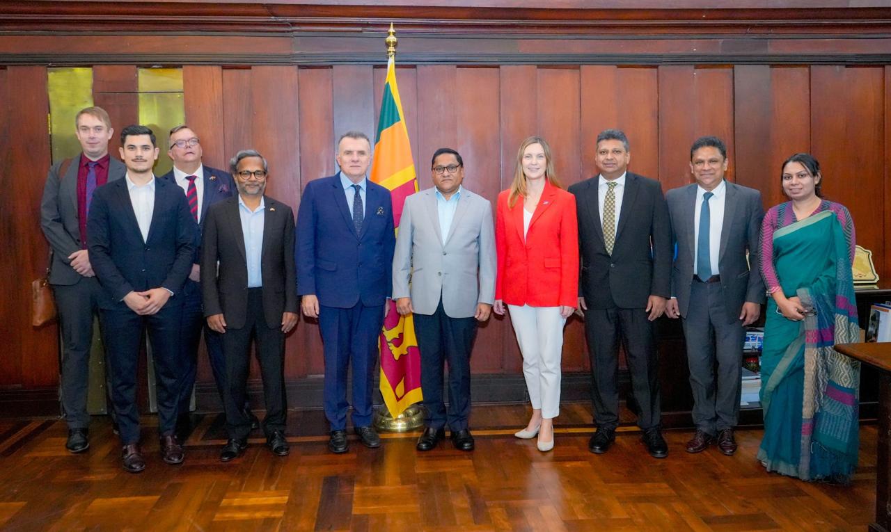 ස්වීඩනයෙන් ලංකාවේ කුරුඳු ගැන සුබවාදී සහතිකයක් දෙයි – සංචාරක බෝට්ටු සේවයකටත් සූදානම්