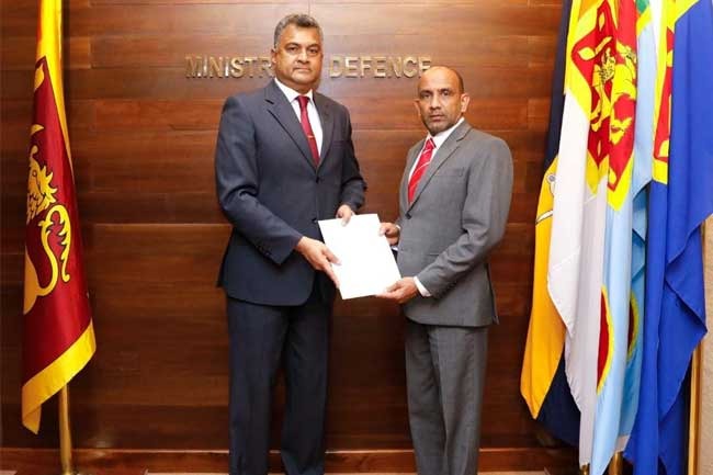 ජාතික බුද්ධි සේවයේ නව ප්‍රධානියා මේජර් ජෙනරාල් (විශ්‍රාමික) නලින්ද නියංගොඩ වැඩ අරඹයි