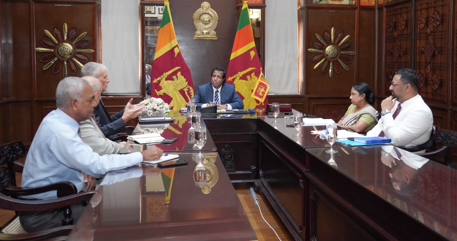 ලෝක ආහාර වැඩසටහනේ (WFP) නියෝජිතයින් සහ අග්රාමාත්ය ලේකම් අතර හමුවක් ලෝක ආහාර වැඩසටහනේ (WFP) නියෝජිතයින් සහ අග්රාමාත්ය ලේකම් අතර හමුවක්