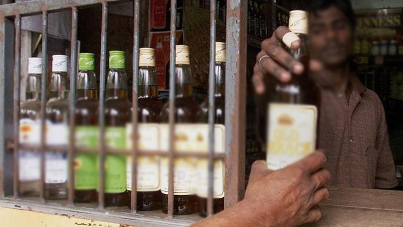 සුරා බදු ආඥා පනතේ රීති අද රට “හදන තැනදී” විවාදයට සුරා බදු ආඥා පනතේ රීති අද රට “හදන තැනදී” විවාදයට