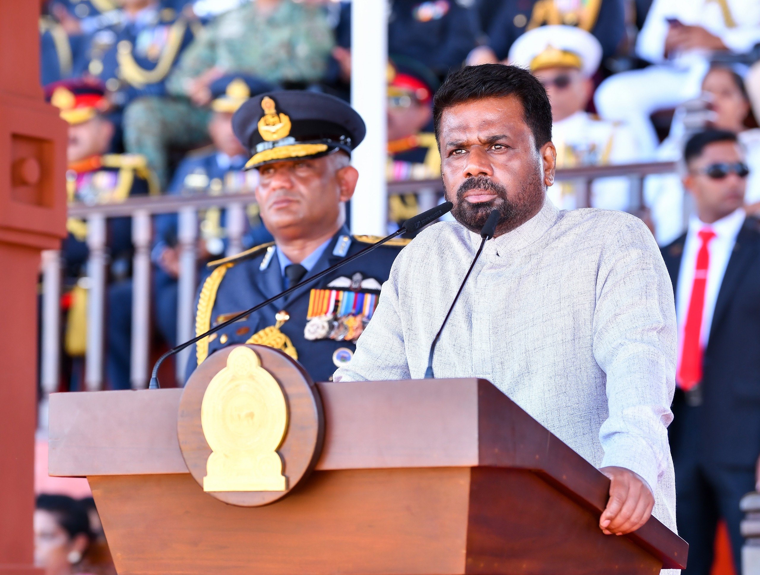 වෘත්තීමය වගකීම නිසි ලෙස ඉටු කරන රාජ්ය සේවයක් රටට අවශ්යයි ජනපති කියයි වෘත්තීමය වගකීම නිසි ලෙස ඉටු කරන රාජ්ය සේවයක් රටට අවශ්යයි ජනපති කියයි