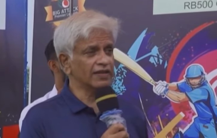 මොළයක් නැත්නම් ක්රිකට් ක්රීඩා කළ නොහැකි බවට අර්ජුන රණතුංග ගෙන් ප්රකාශයක් මොළයක් නැත්නම් ක්රිකට් ක්රීඩා කළ නොහැකි බවට අර්ජුන රණතුංග ගෙන් ප්රකාශයක්