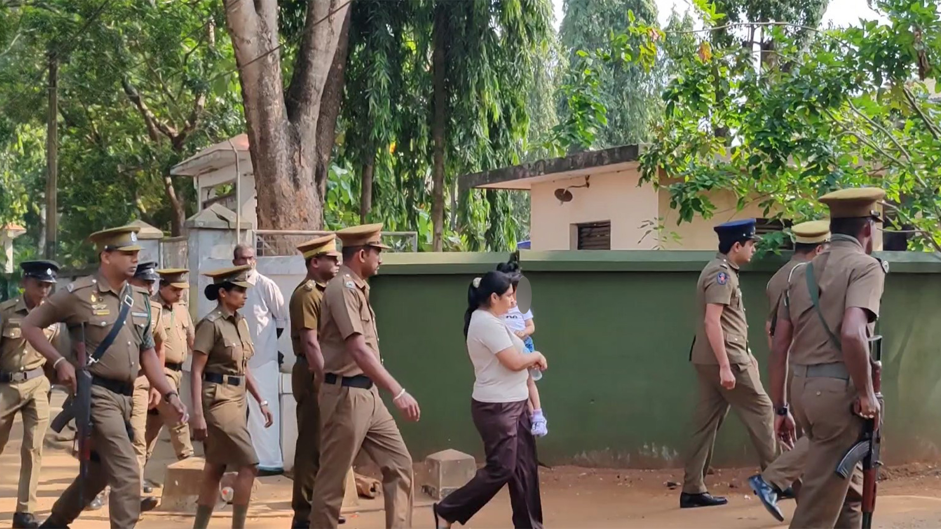 බැකෝ සමන් ගේ බිරිඳ වව්නියාව අධිකරණය හමුවට