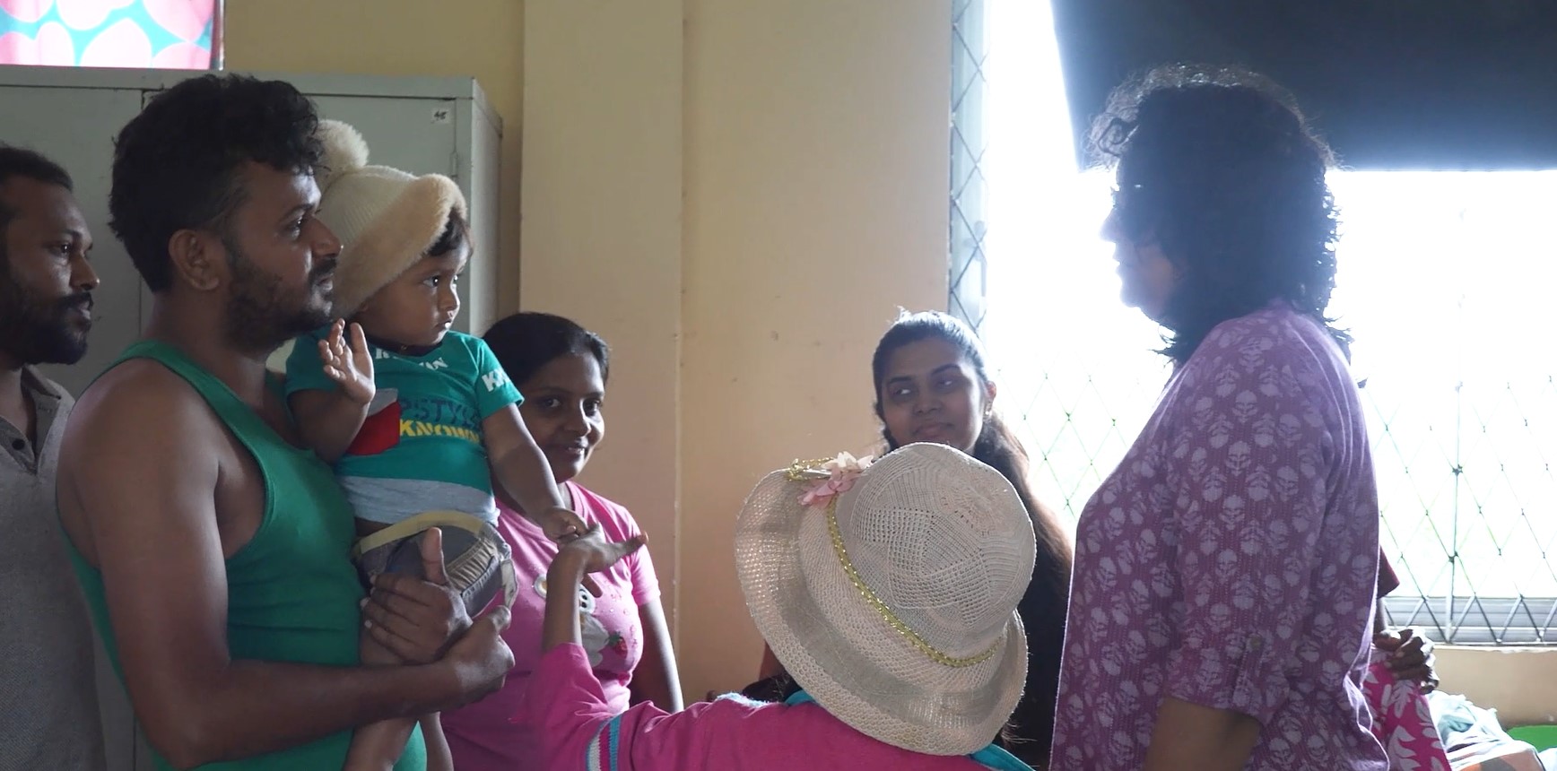 ආපදාවට ලක්වූවන්ට ගෙවන වියලි ආහාර ද්රව්ය දීමනා ඉහළ දැමීමට භාණ්ඩාගාර අනුමැතිය ආපදාවට ලක්වූවන්ට ගෙවන වියලි ආහාර ද්රව්ය දීමනා ඉහළ දැමීමට භාණ්ඩාගාර අනුමැතිය