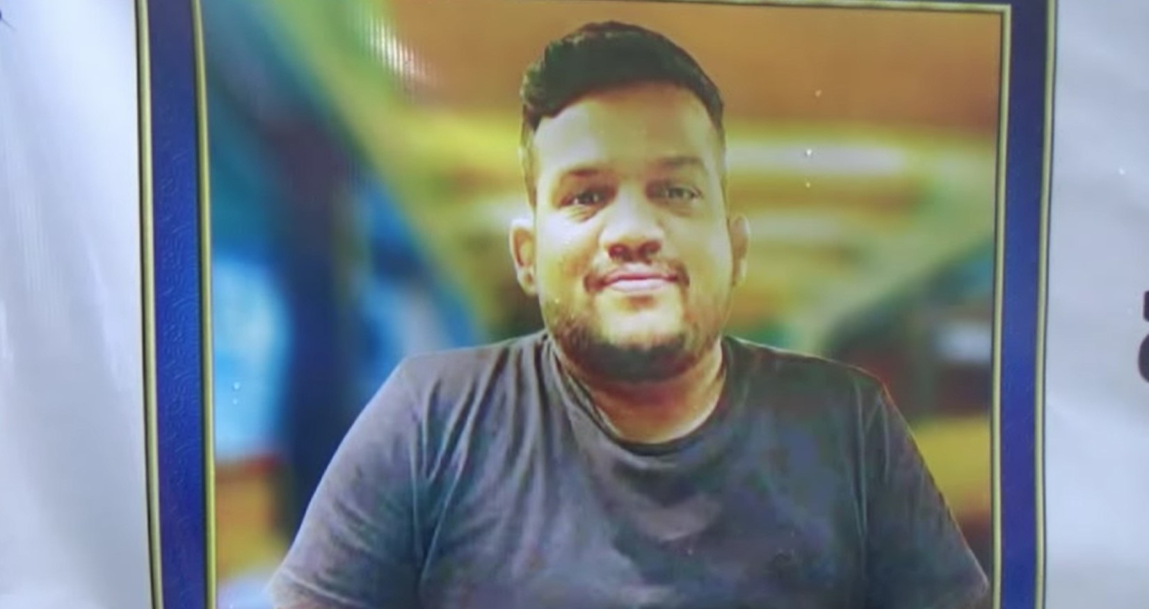 පහළ කඩුගන්නාවේ ඛේදවාචකයෙන් ජීවිතක්ෂයට පත් තරුණයකුගේ අවසන් කටයුතු අද පහළ කඩුගන්නාවේ ඛේදවාචකයෙන් ජීවිතක්ෂයට පත් තරුණයකුගේ අවසන් කටයුතු අද