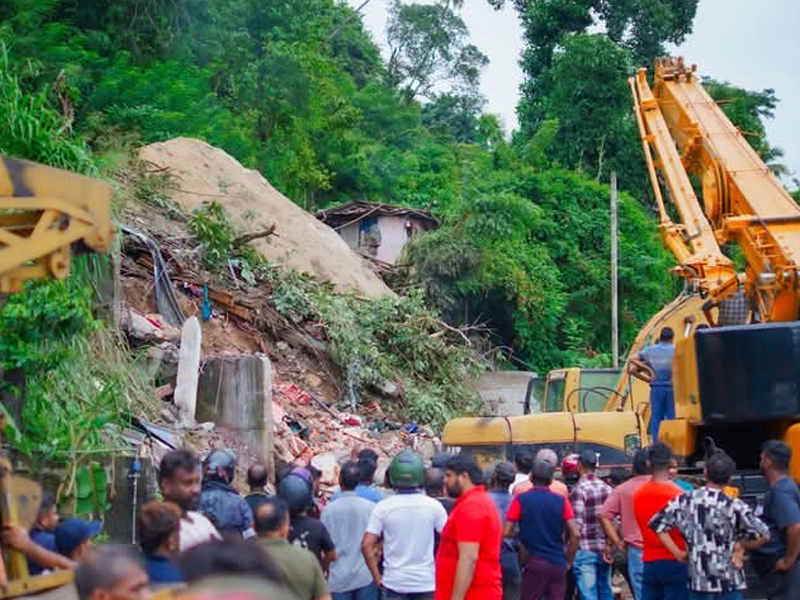 පහළ කඩුගන්නාවේ එක් මංතීරුවක් වාහන ගමනාගමනයට විවෘත වෙයි