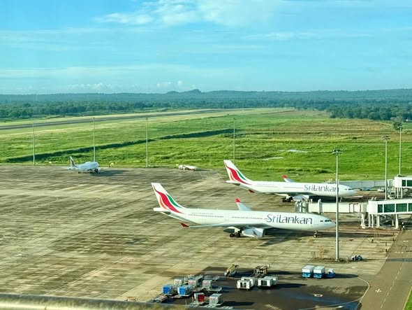 කටුනායක අධික මීදුම හේතුවෙන් ගුවන් යානා 3 ක් මත්තලට හරවා යවයි