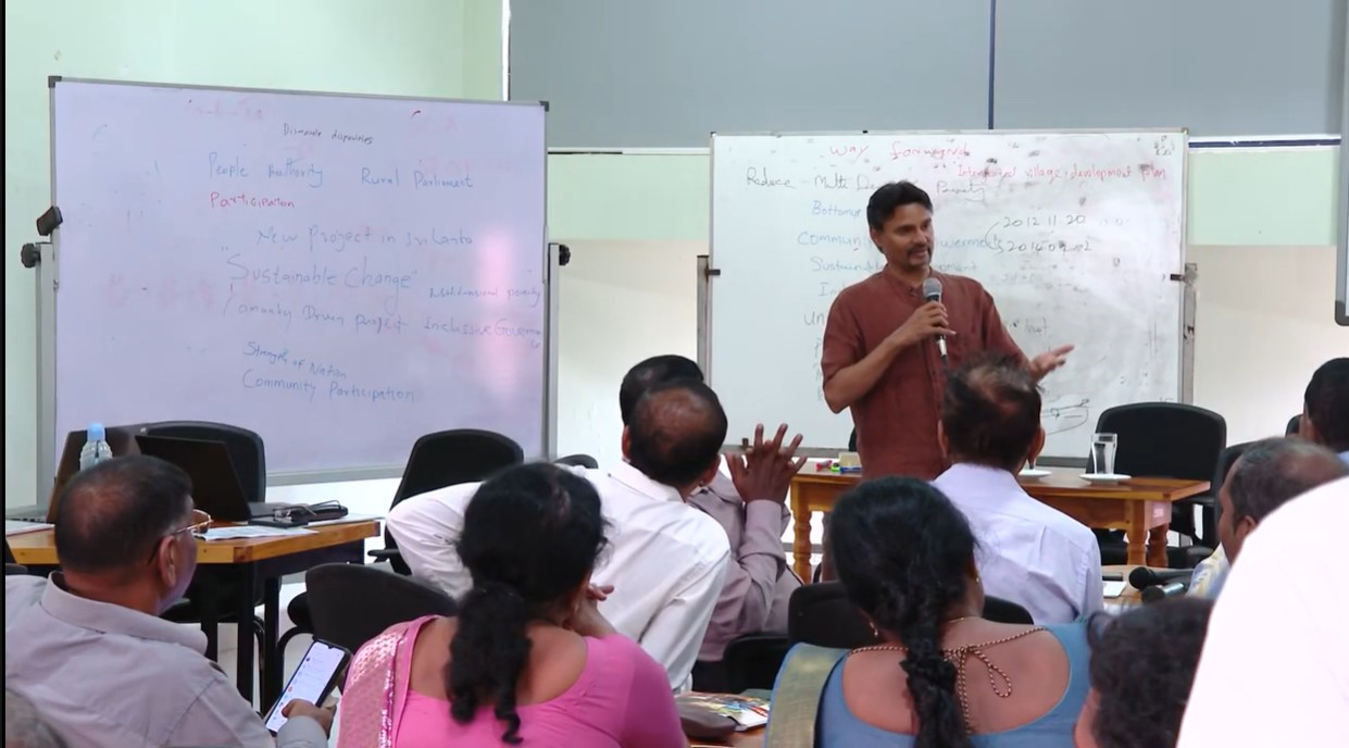 දිළිඳු බව තුරන් කරන්න “ප්‍රජාශක්ති” කිලිනිච්චි යයි