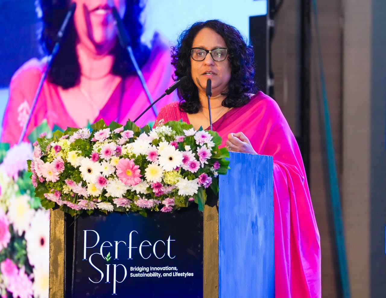 2030 දී තේ නිෂ්පාදන ඉලක්කය අගමැතිනිය පැහැදිළි කරයි 2030 දී තේ නිෂ්පාදන ඉලක්කය අගමැතිනිය පැහැදිළි කරයි