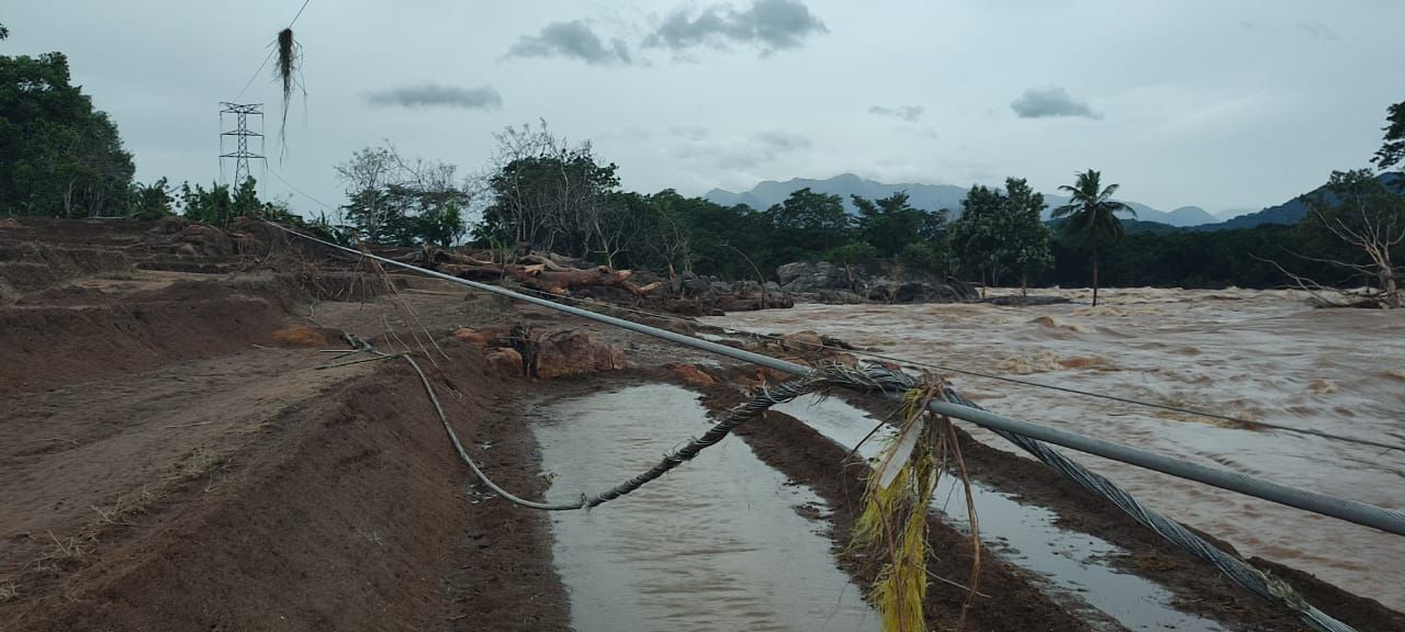 රන්ටැඹේ – මහියංගන සම්ප්‍රේෂණ රැහැන් මාර්ගය විනාශයි