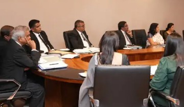 නව ත්‍රස්ත විරෝධී පනත ගැන විද්වත් කමිටුවේ අවසන් කෙටුම්පත, අධිකරණ ඇමතිට බාරදෙයි