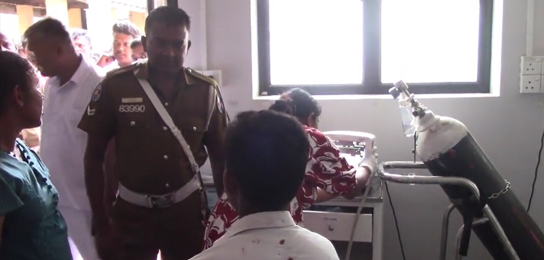 තලාව බස් අනතුරින් උසස් පෙළ සිසුවෙක් ජීවිතක්ෂයට (VIDEO)