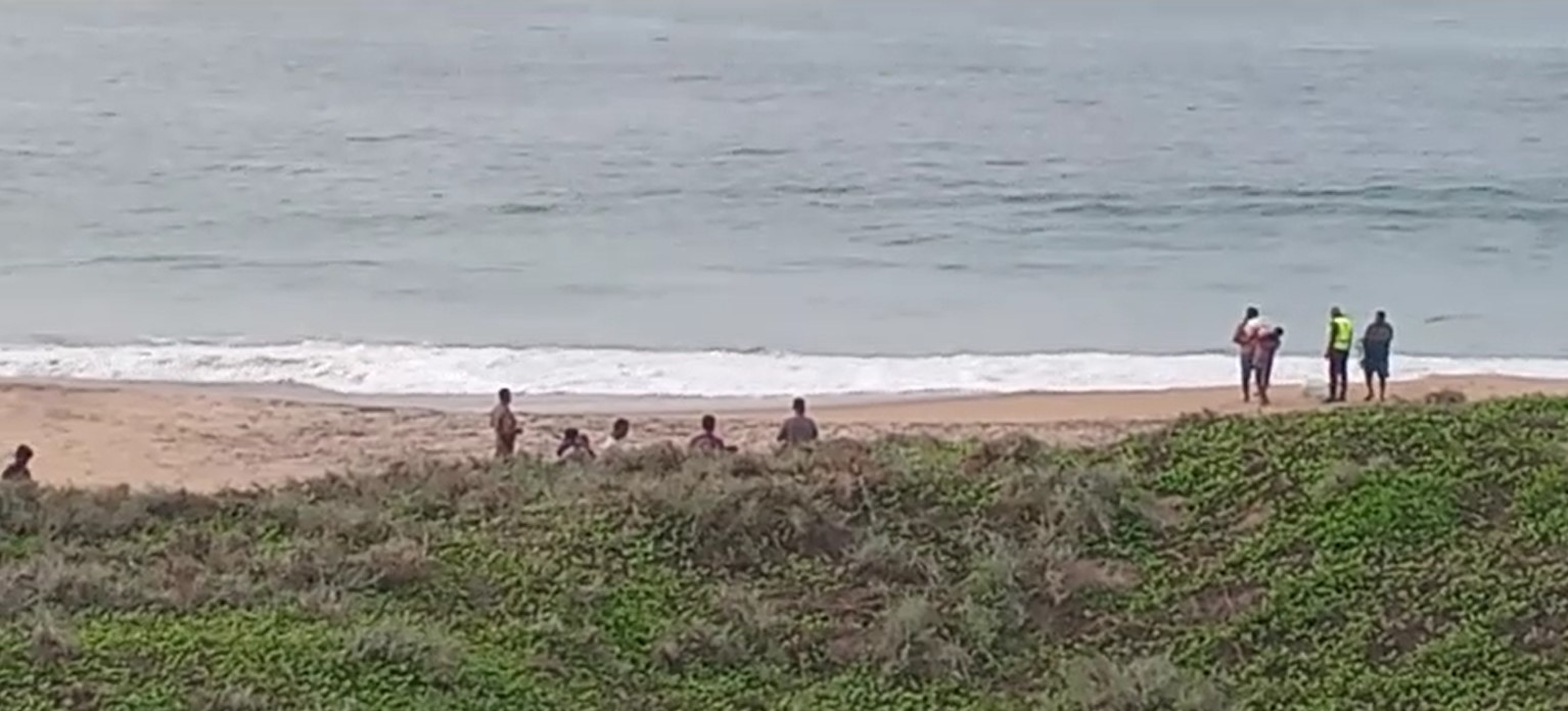 අයිස්  කිලෝ 345 ක් සමග 7 ක් කිරින්දේදී අත්අඩංගුවට (VIDEO)