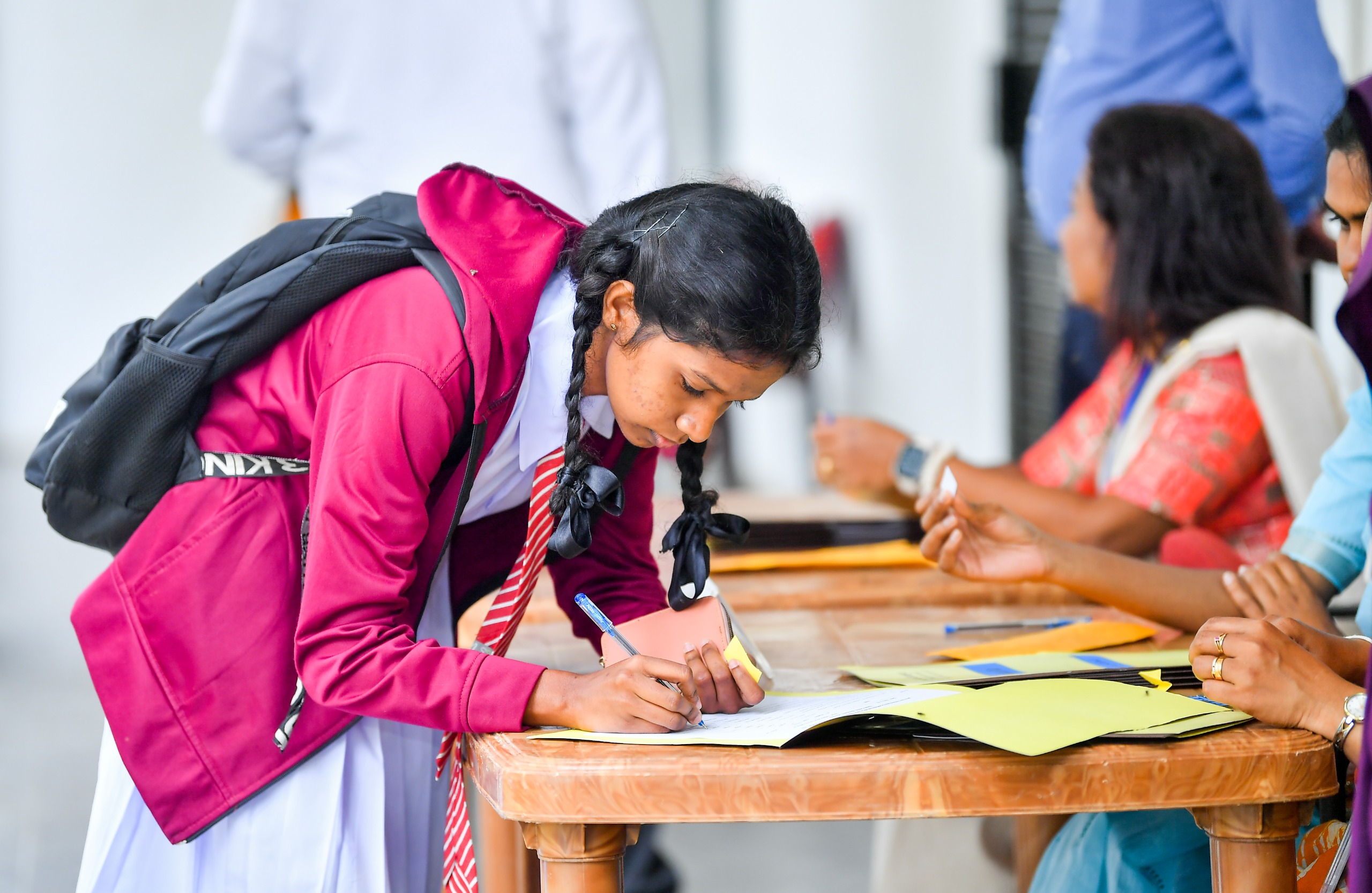 2023/2024 උසස් පෙළ සමත් ඌව පළාතේ සිසු සිසුවියන්ට 240 කට මුදල් ආධාර