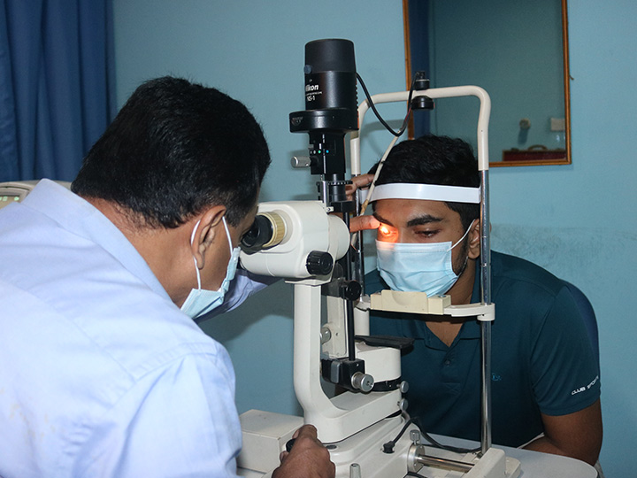 නොදැනීම ඇවිත් පෙනීම අහිමි කරන මාරයා ” කෙරටකෝනස්”