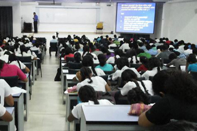 උසස් පෙළ උපකාරක පන්ති හෙට මධ්‍යම රාත්‍රියෙන් පසු තහනම්