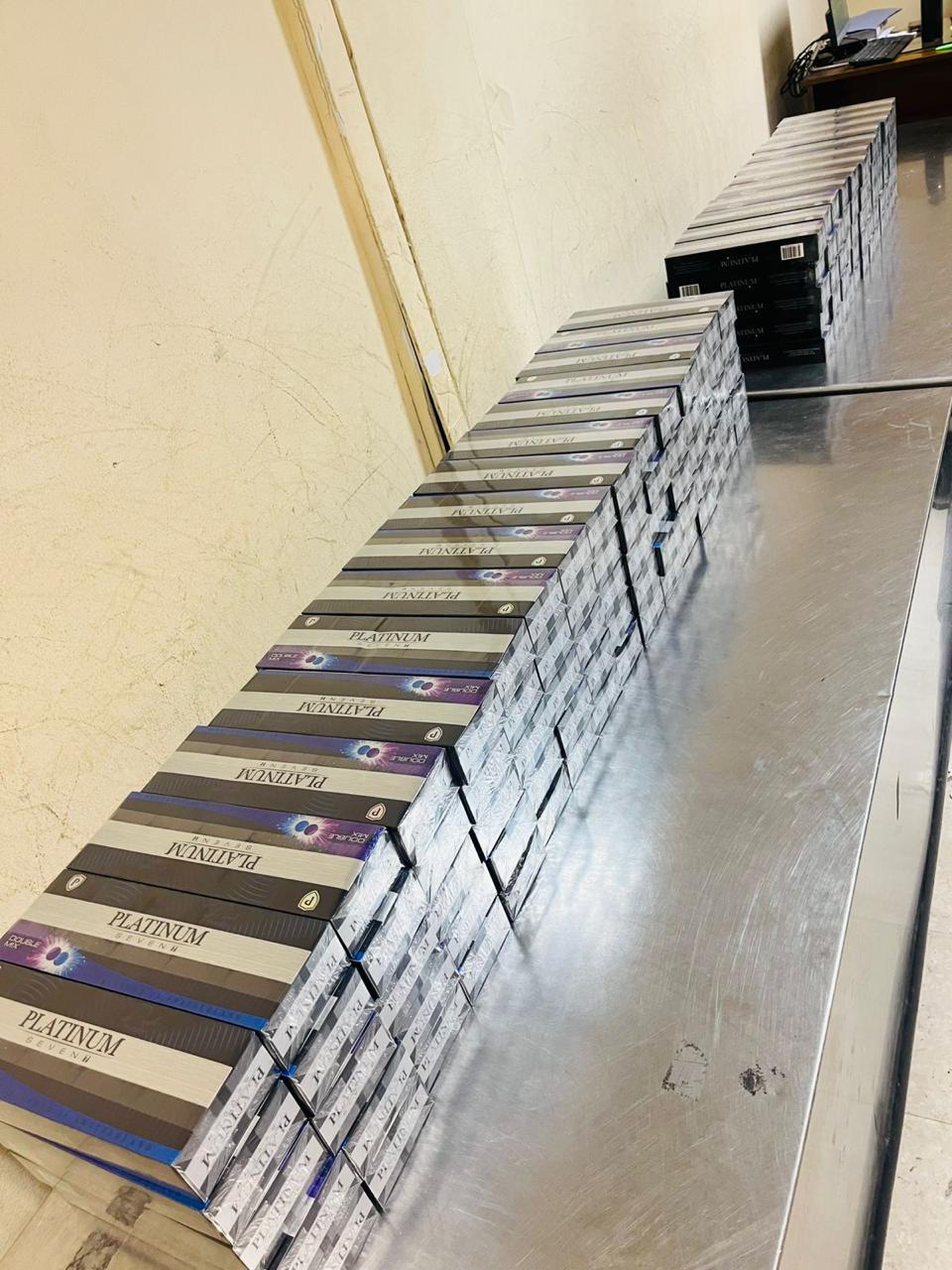 මිලියන 4 කට අධික දුම්වැටි කටුනායකින් පන්නන්න යද්දී ගුවන් මගියෙක් අත්අඩංගුවට මිලියන 4 කට අධික දුම්වැටි කටුනායකින් පන්නන්න යද්දී ගුවන් මගියෙක් අත්අඩංගුවට