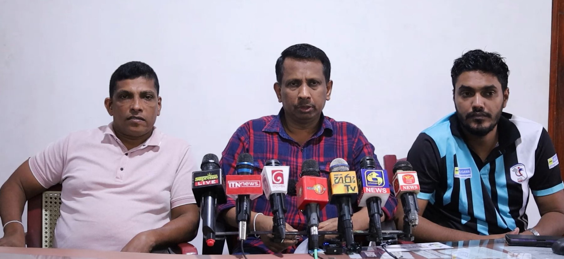 බදුල්ල යථාතත්ත්වයට පත්කිරීම කඩිනමින් – මාර්ග රැසක් ගමනා ගමනයට විවෘතයි – රෝහල් රැසක කටයුතු ඇරඹේ