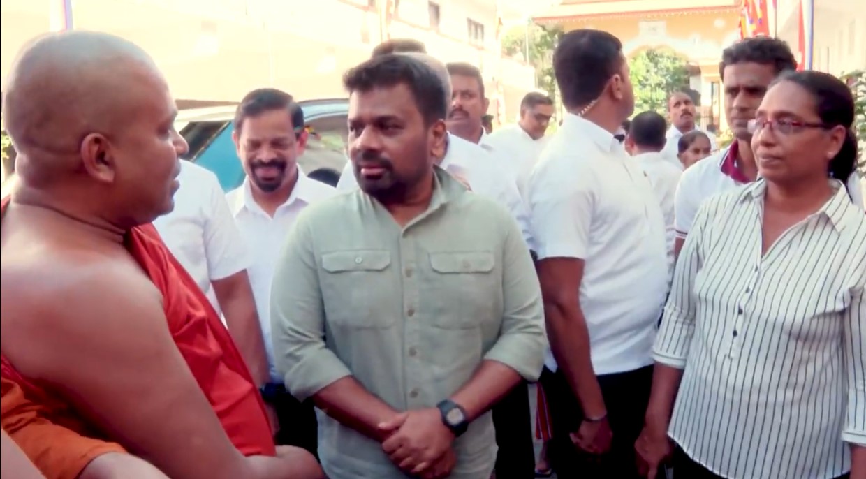 ජනපති මාතලේ ,කූඹියන්ගොඩ අවතැන් වූවන් ගේ තොරතුරු විමසීමට යයි ජනපති මාතලේ ,කූඹියන්ගොඩ අවතැන් වූවන් ගේ තොරතුරු විමසීමට යයි