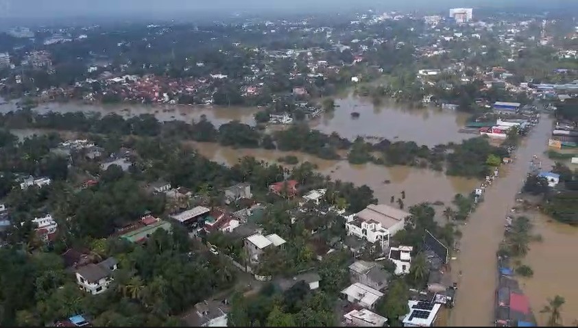 ආපදාවෙන් පීඩාවට පත් පවුල් ලක්ෂ 4 ඉක්මවයි – මරණ සංඛ්‍යාව 410 ක් වේ – පුද්ගලයි 336 ක් අතුරුදන්