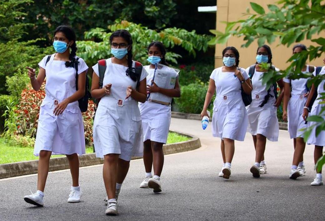 නැවත පාසල් ඇරඹීමේ දිනය 16 වැනිදා තීරණයේ තවම වෙනසක් නෑ නැවත පාසල් ඇරඹීමේ දිනය 16 වැනිදා තීරණයේ තවම වෙනසක් නෑ