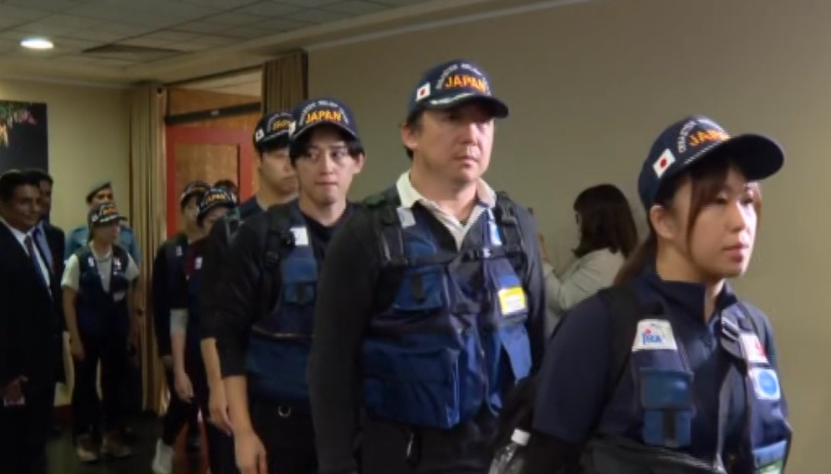 ජපානයේ සහ ඕස්ට්‍රෙලියාවේ සහයත් රැගෙන පැමිණි පිරිස